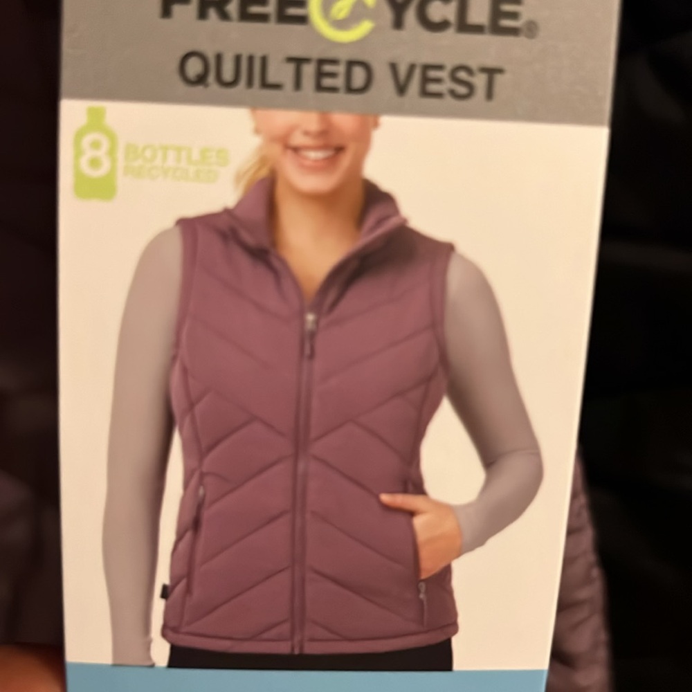 Free Country FreeCycle Lightweight Warmth Synthetic Fill Quilted Vest (Purple L)